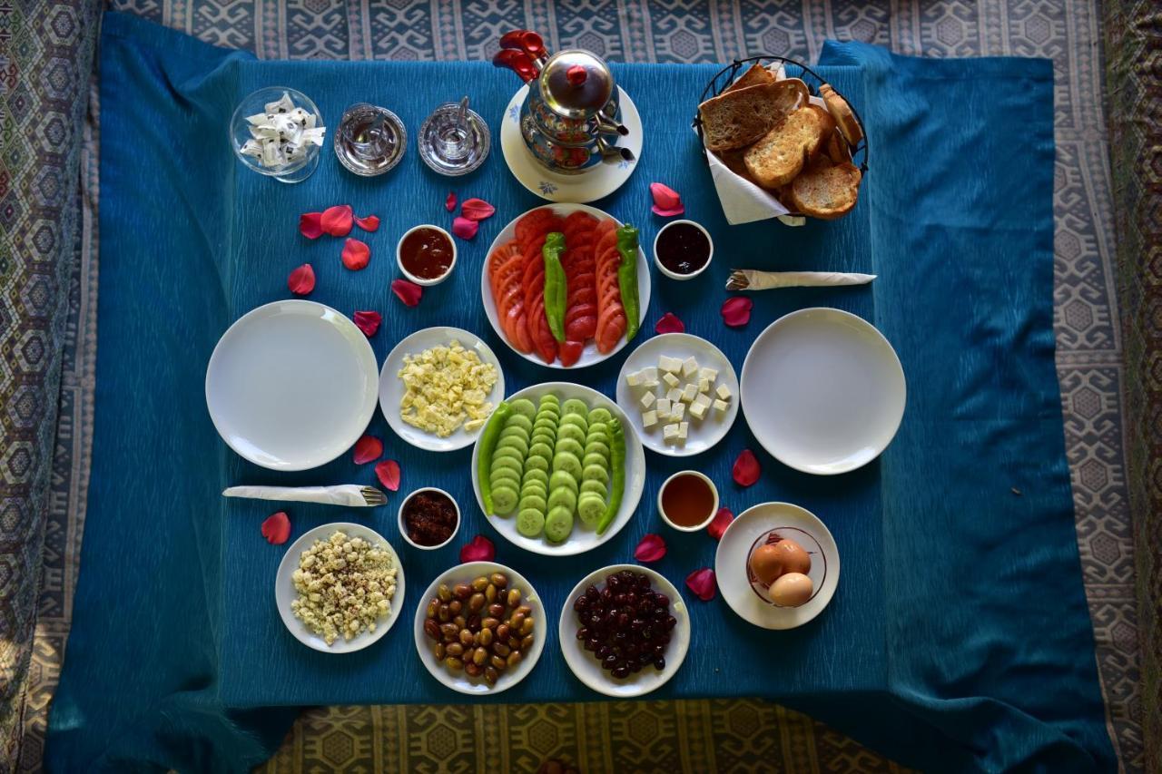 גוג'ק Guentur Hotel & Restaurant מראה חיצוני תמונה
