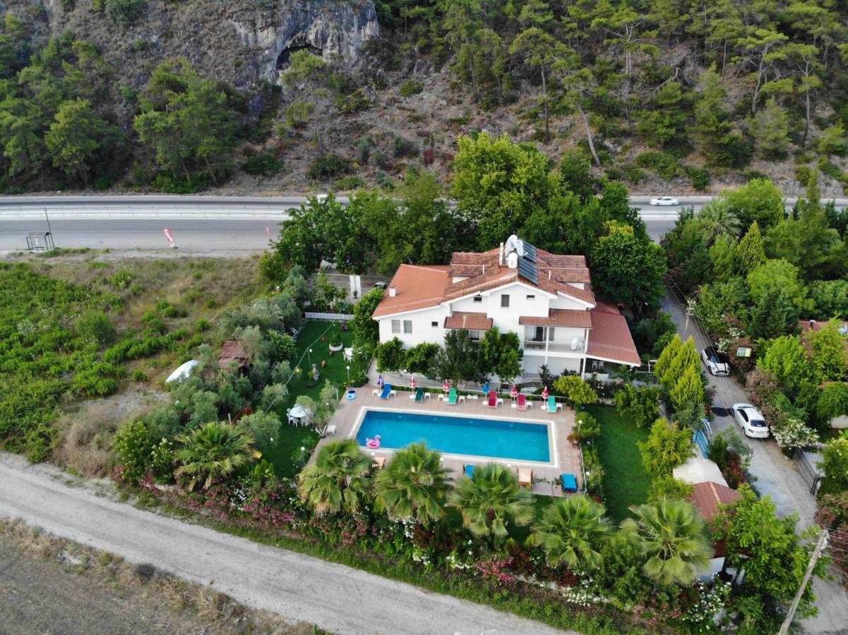 גוג'ק Guentur Hotel & Restaurant מראה חיצוני תמונה