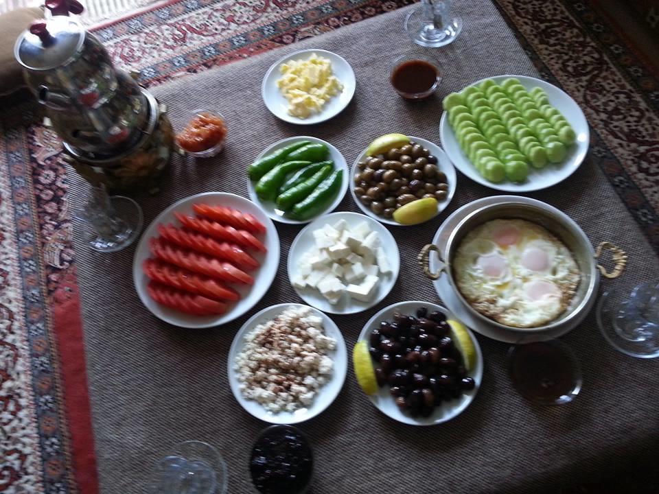 גוג'ק Guentur Hotel & Restaurant מראה חיצוני תמונה